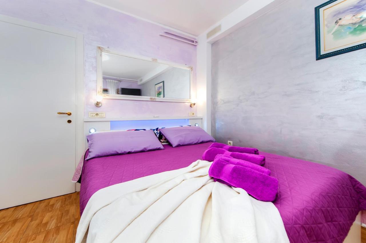 Apartments And Rooms Villa Dea Adults Only Rovinj Bagian luar foto