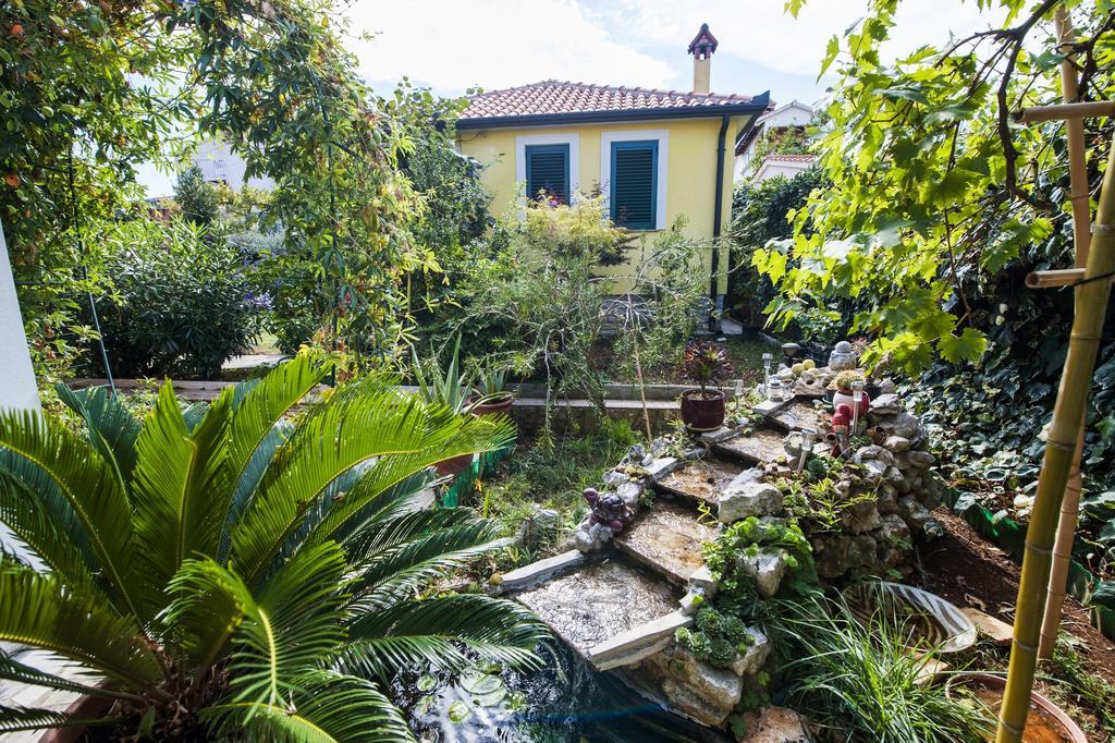 Apartments And Rooms Villa Dea Adults Only Rovinj Bagian luar foto